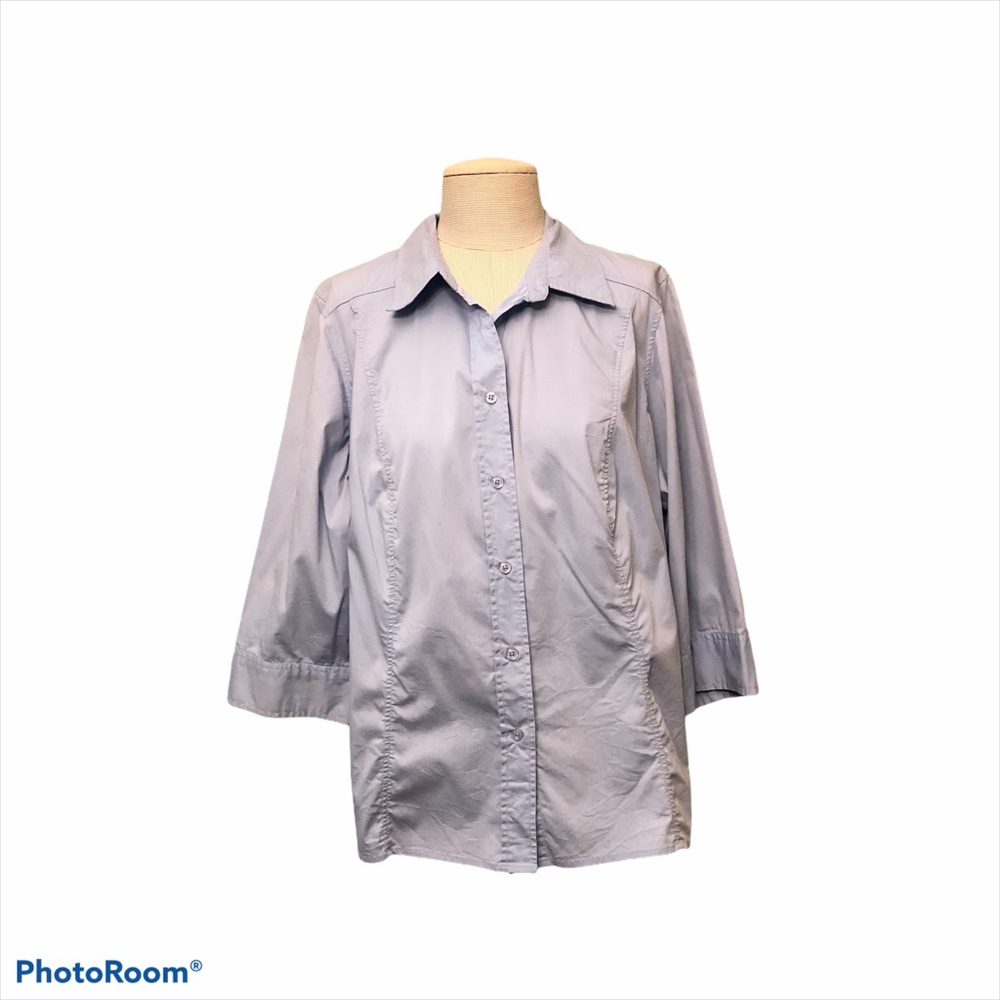 Avenue blue classic fit button down size 18/20